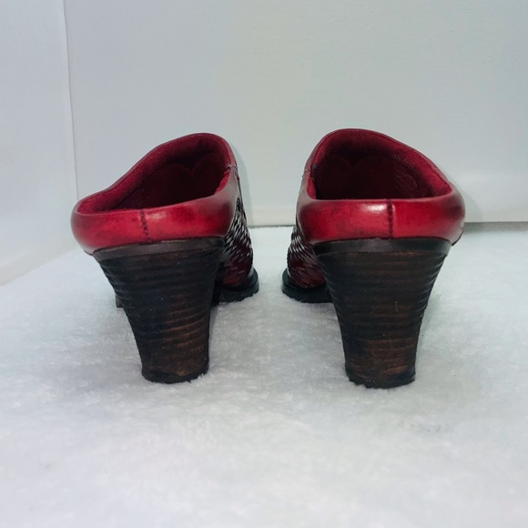 SoftWalk Red Wedges - Picture 9 of 12